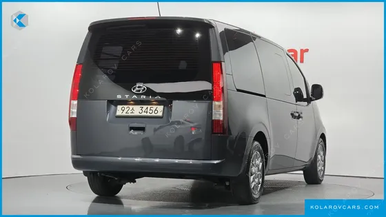 HYUNDAI STARIA CARGO 5-SEATER