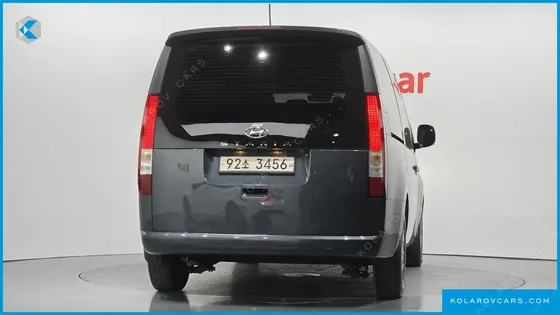 HYUNDAI STARIA CARGO 5-SEATER