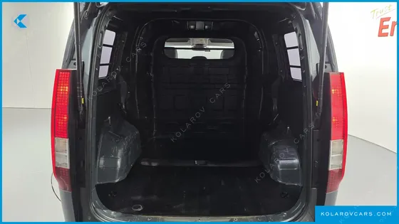 HYUNDAI STARIA CARGO 5-SEATER