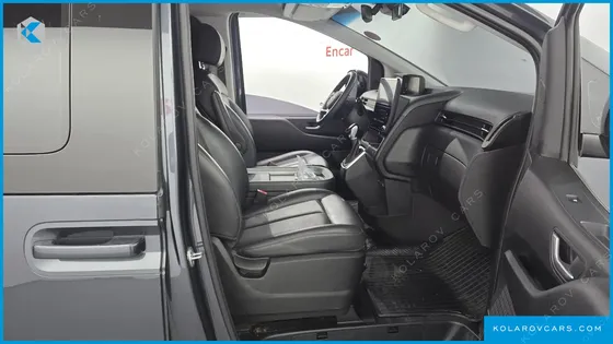 HYUNDAI STARIA CARGO 5-SEATER
