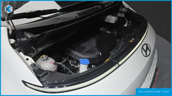 HYUNDAI STARIA 4WD TOURER 9-SEATER