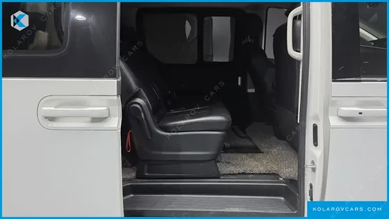 HYUNDAI STARIA 4WD TOURER 9-SEATER