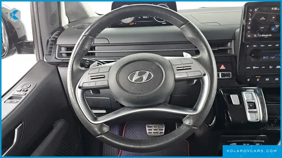 HYUNDAI STARIA L3.5 LOUNGE 9-SEATER