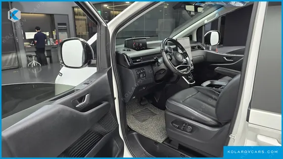 HYUNDAI STARIA HEV 1.6 CARGO 5-SEATER