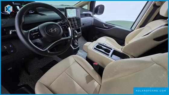 HYUNDAI STARIA L3.5 CARGO 3-SEATER