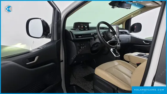 HYUNDAI STARIA L3.5 CARGO 3-SEATER