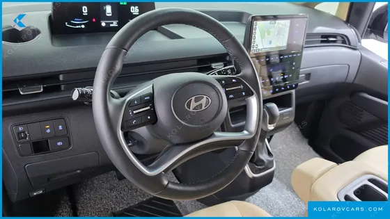 HYUNDAI STARIA L3.5 CARGO 3-SEATER