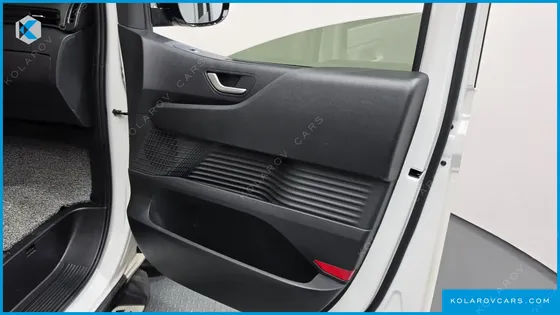 HYUNDAI STARIA L3.5 CARGO 3-SEATER
