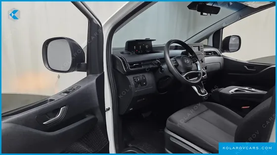 HYUNDAI STARIA CARGO 3-SEATER