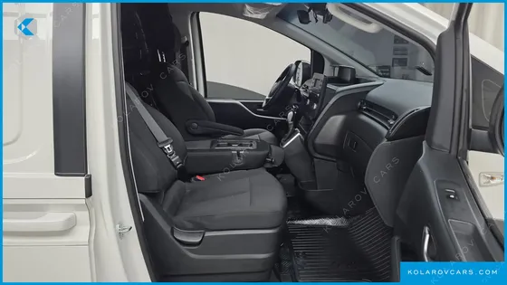 HYUNDAI STARIA CARGO 3-SEATER