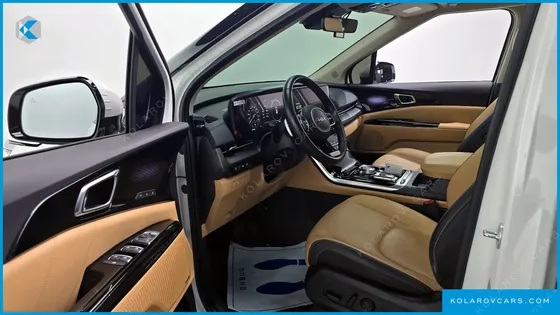 KIA CARNIVAL DIESEL 9-SEATER SIGNATURE