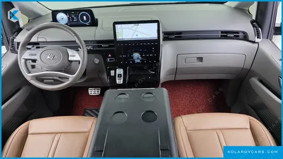 HYUNDAI STARIA L3.5 LOUNGE 9-SEATER