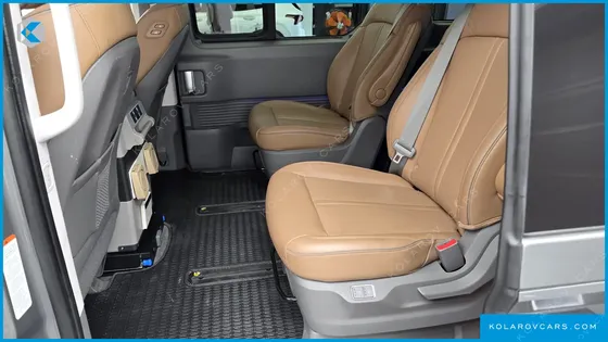 HYUNDAI STARIA L3.5 LOUNGE 9-SEATER