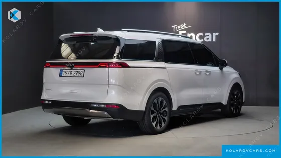 KIA CARNIVAL GASOLINE 9-SEATER SIGNATURE