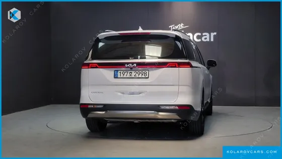 KIA CARNIVAL GASOLINE 9-SEATER SIGNATURE