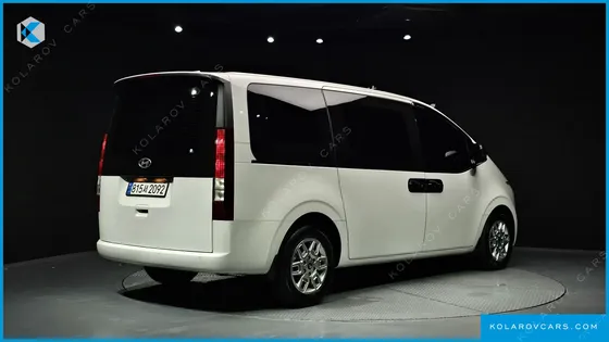 HYUNDAI STARIA L3.5 CARGO 3-SEATER