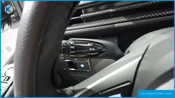HYUNDAI STARIA L3.5 CARGO 3-SEATER
