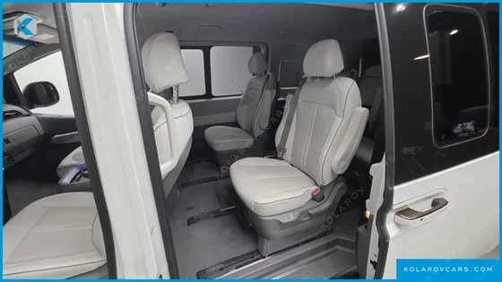 HYUNDAI STARIA L3.5 LOUNGE 9-SEATER