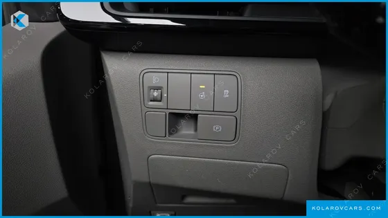HYUNDAI STARIA L3.5 LOUNGE 9-SEATER