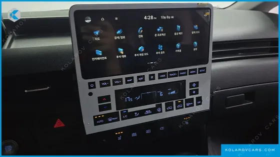 HYUNDAI STARIA TOURER 11-SEATER