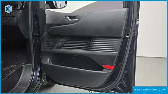 HYUNDAI STARIA TOURER 11-SEATER