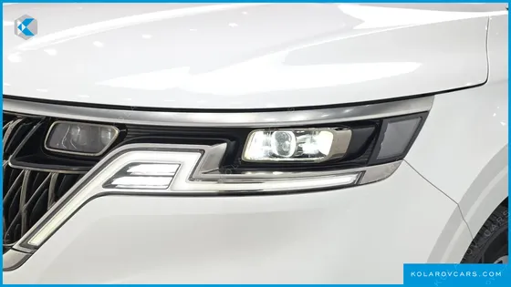 KIA CARNIVAL GASOLINE 9-SEATER SIGNATURE