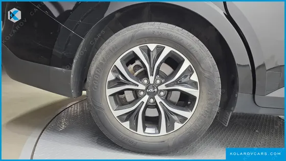 KIA CARNIVAL DIESEL 9-SEATER PRESTIGE