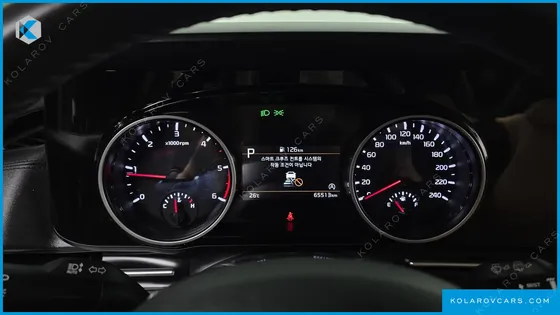 KIA CARNIVAL DIESEL 9-SEATER PRESTIGE