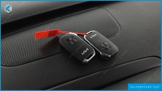 KIA CARNIVAL DIESEL 9-SEATER PRESTIGE