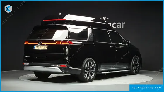 KIA CARNIVAL GASOLINE 9-SEATER HI-LIMOUSINE