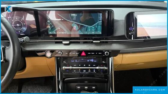 KIA CARNIVAL DIESEL 9-SEATER SIGNATURE