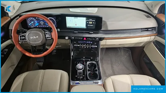 KIA CARNIVAL GASOLINE 9-SEATER SIGNATURE