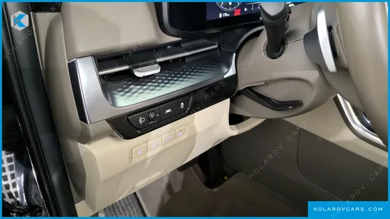 KIA CARNIVAL DIESEL 9-SEATER HI-LIMOUSINE
