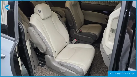 KIA CARNIVAL DIESEL 9-SEATER HI-LIMOUSINE