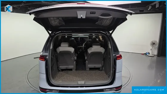KIA CARNIVAL DIESEL 9-SEATER HI-LIMOUSINE