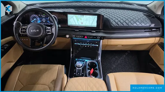KIA CARNIVAL GASOLINE 7-SEATER NOBLESSE