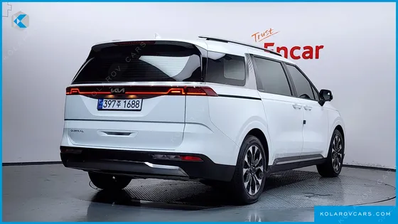 KIA CARNIVAL DIESEL 9-SEATER SIGNATURE