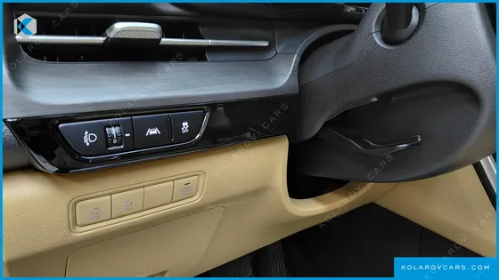 KIA CARNIVAL GASOLINE 11-SEATER PRESTIGE