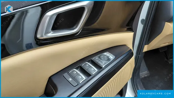 KIA CARNIVAL GASOLINE 11-SEATER PRESTIGE