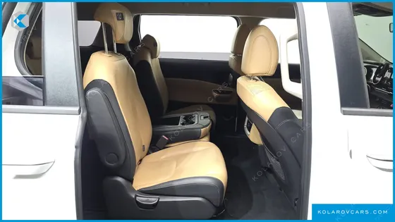 KIA CARNIVAL DIESEL 11-SEATER PRESTIGE