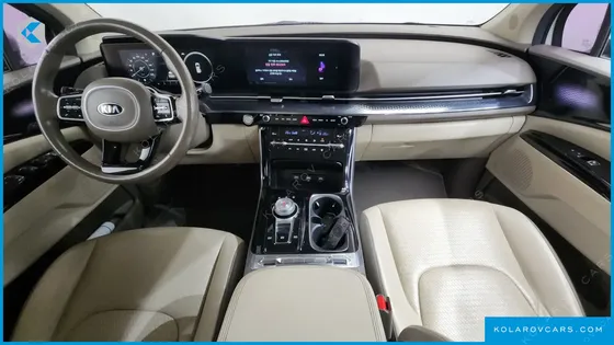 KIA CARNIVAL GASOLINE 7-SEATER HI-LIMOUSINE