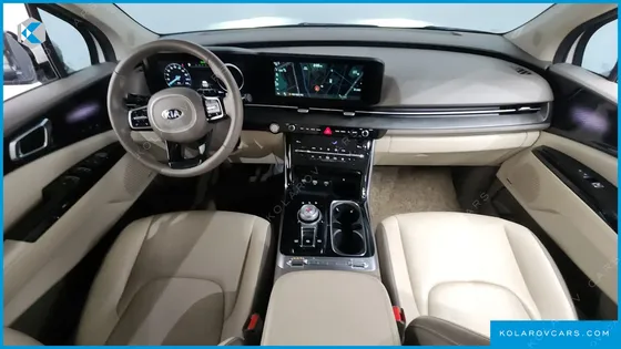 KIA CARNIVAL DIESEL 9-SEATER SIGNATURE
