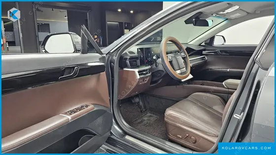HYUNDAI GRANDEUR PREMIUM