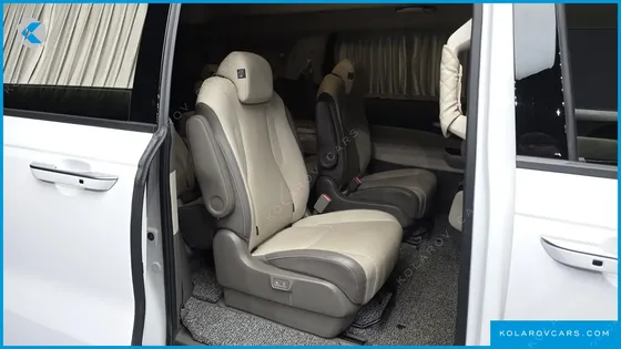 KIA CARNIVAL GASOLINE 9-SEATER HI-LIMOUSINE