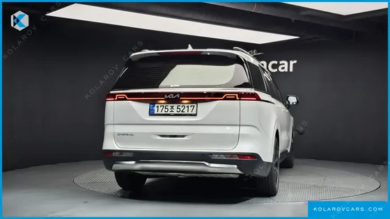 KIA CARNIVAL GASOLINE 7-SEATER SIGNATURE
