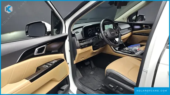 KIA CARNIVAL GASOLINE 7-SEATER SIGNATURE