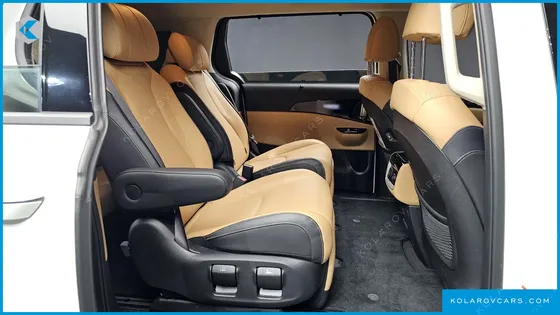 KIA CARNIVAL GASOLINE 7-SEATER SIGNATURE