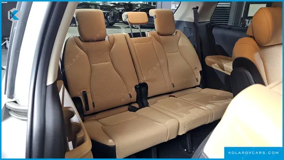 KIA CARNIVAL GASOLINE 7-SEATER SIGNATURE