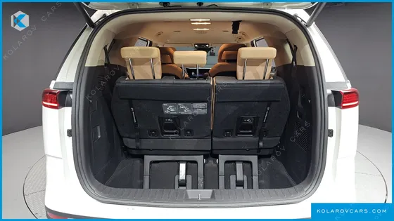 KIA CARNIVAL GASOLINE 7-SEATER SIGNATURE
