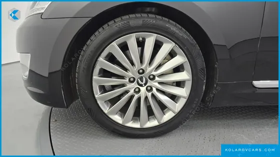HYUNDAI EQUUS VS500